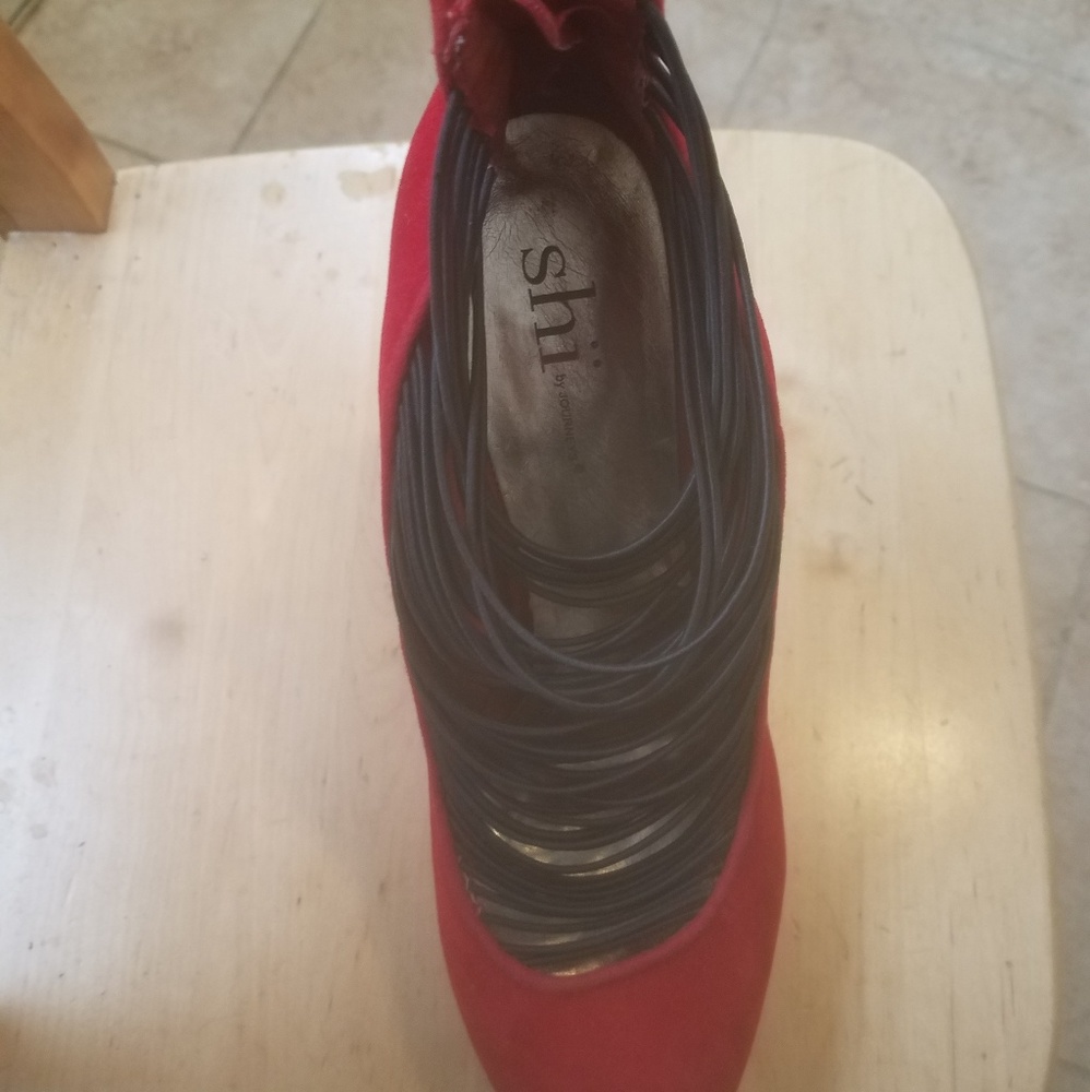 Hot red pumps - Picture 2 of 8